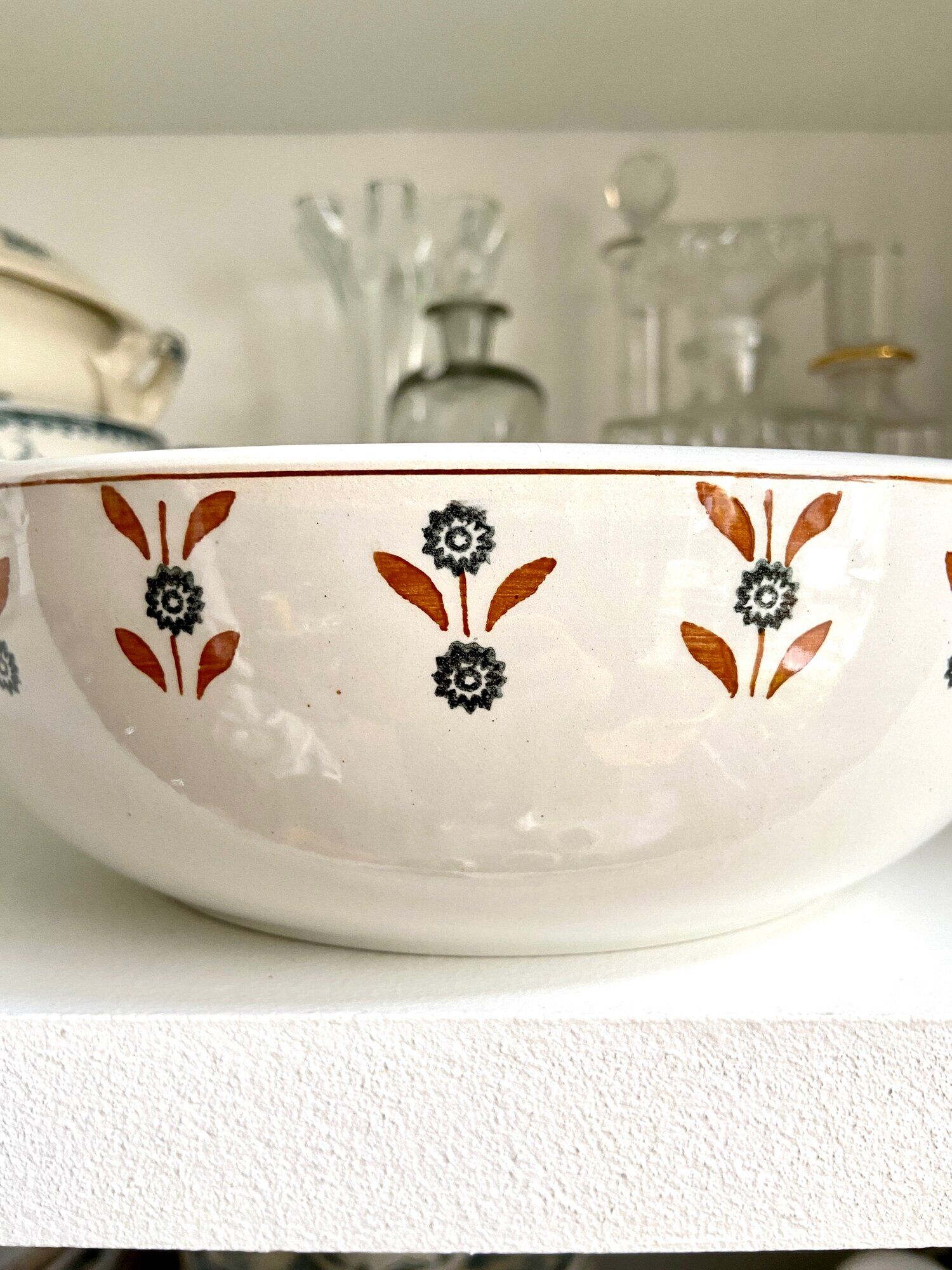 Saint Amand & Hamage salad bowl in glazed earthenware with flowers