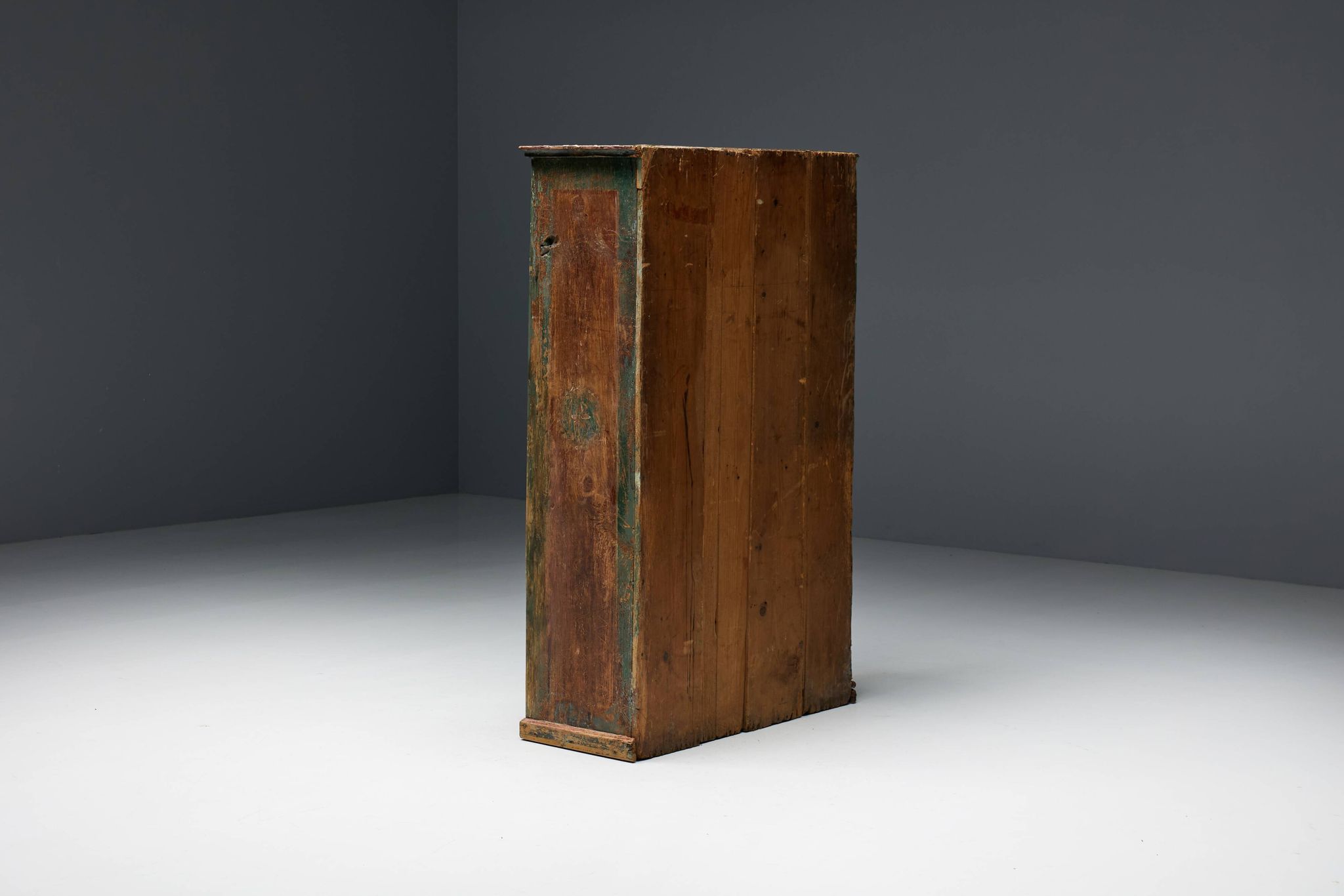 Rustic Travail Populaire Cabinet, France, 18th Century