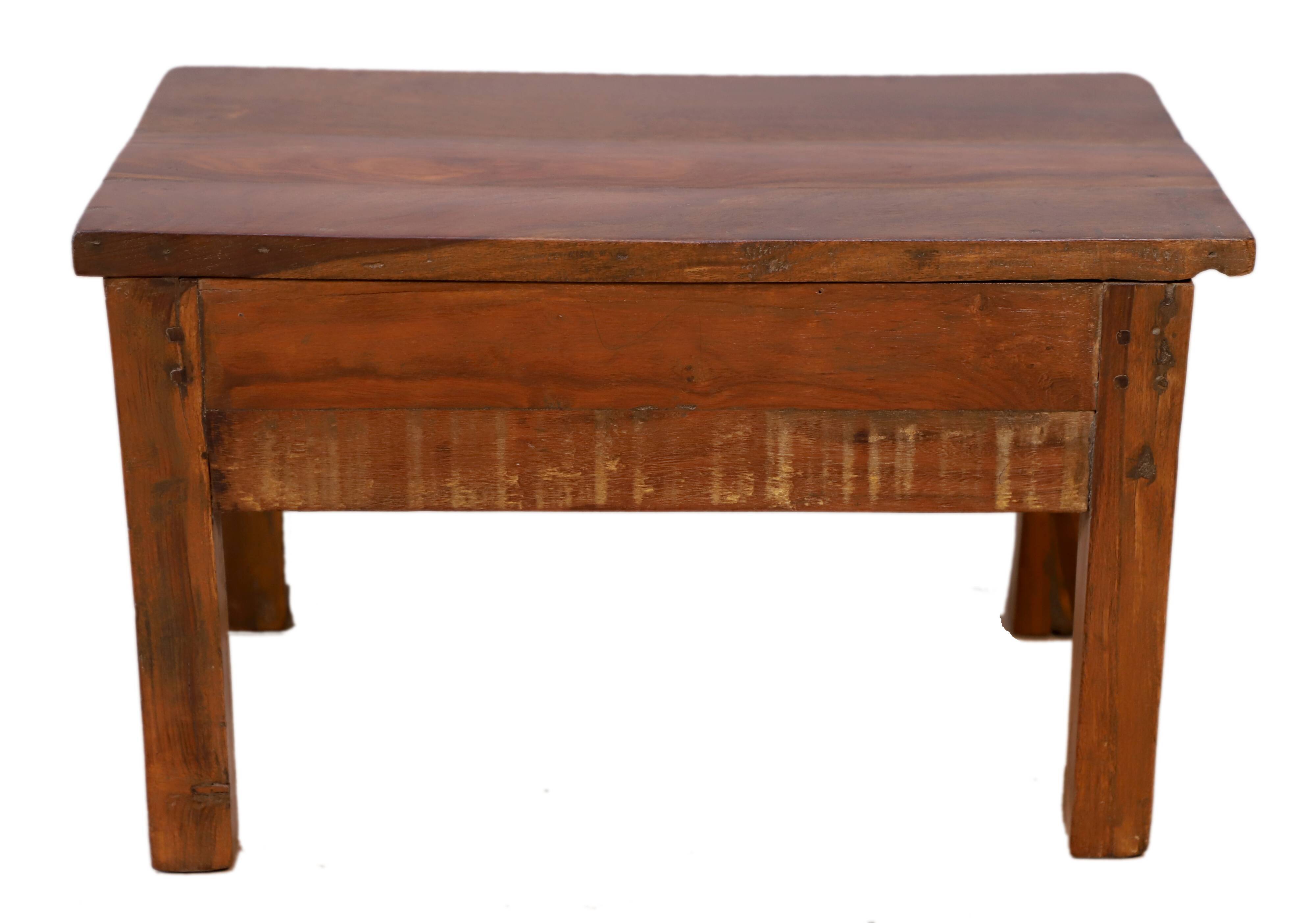 Table de chevet d'appoint en teck birman naturel