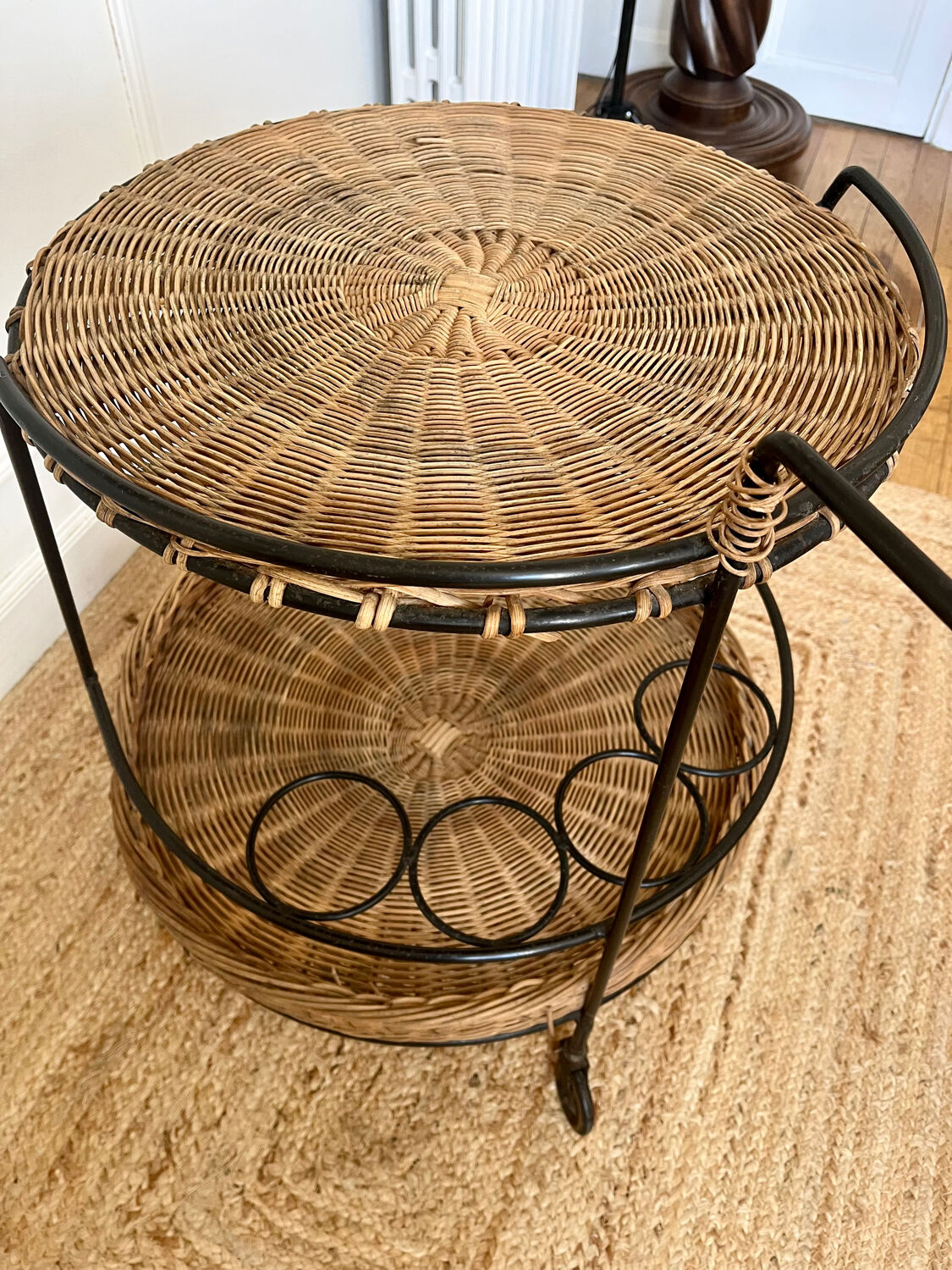 Airborne wicker and metal rolling trolley