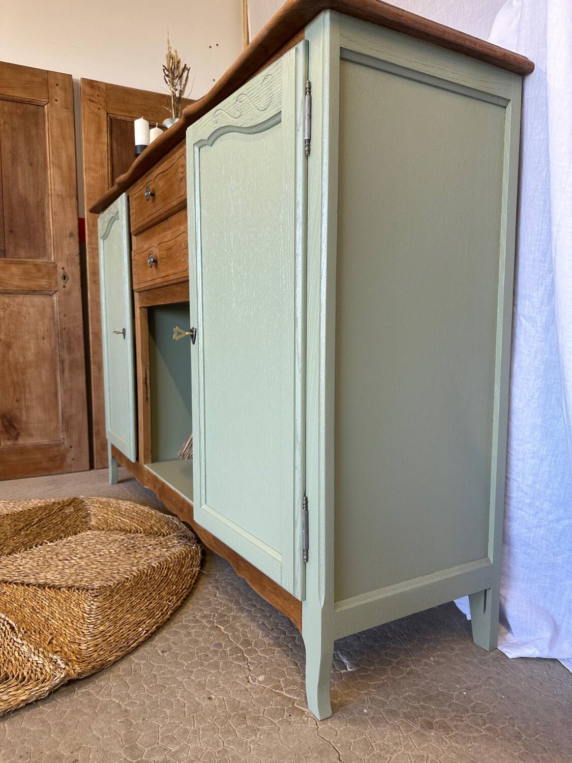 Buffet vintage bois et vert sauge