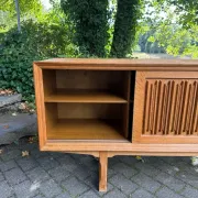 Low Oak Sideboard, Henry Kjaernulf Style, 1960-1970, Danish Design. Mid-Century Modern Style.