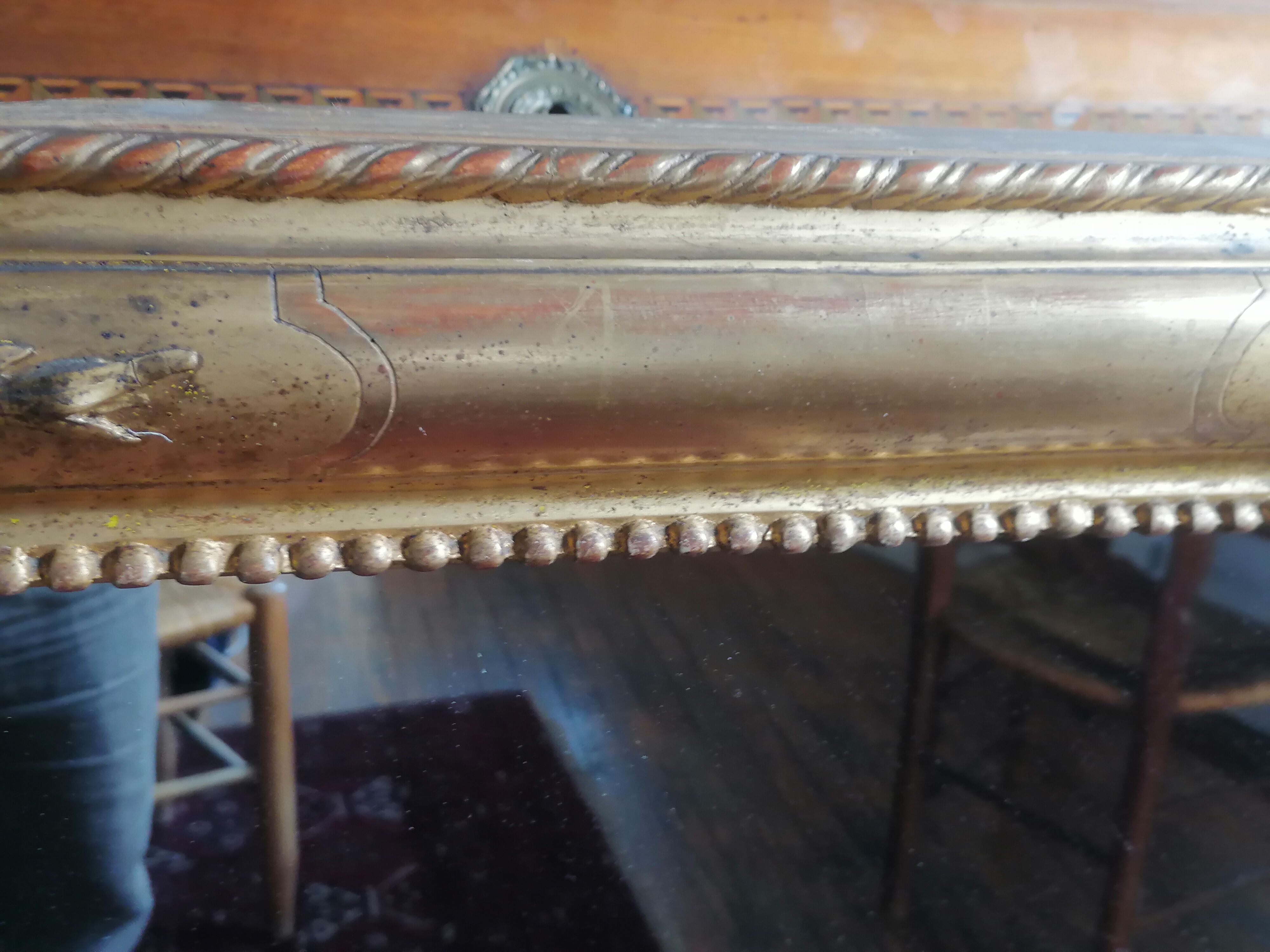 Grand miroir doré. 19ème