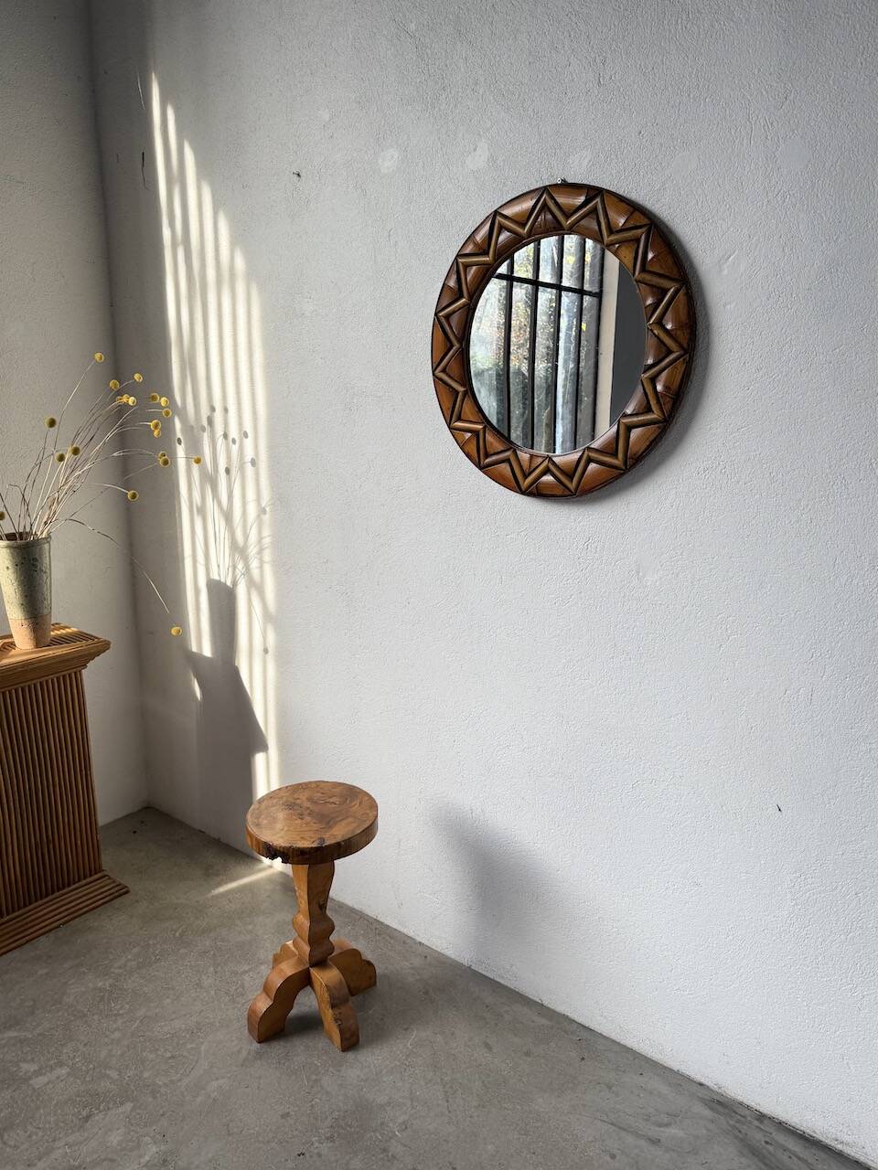 Round rattan mirror 1980