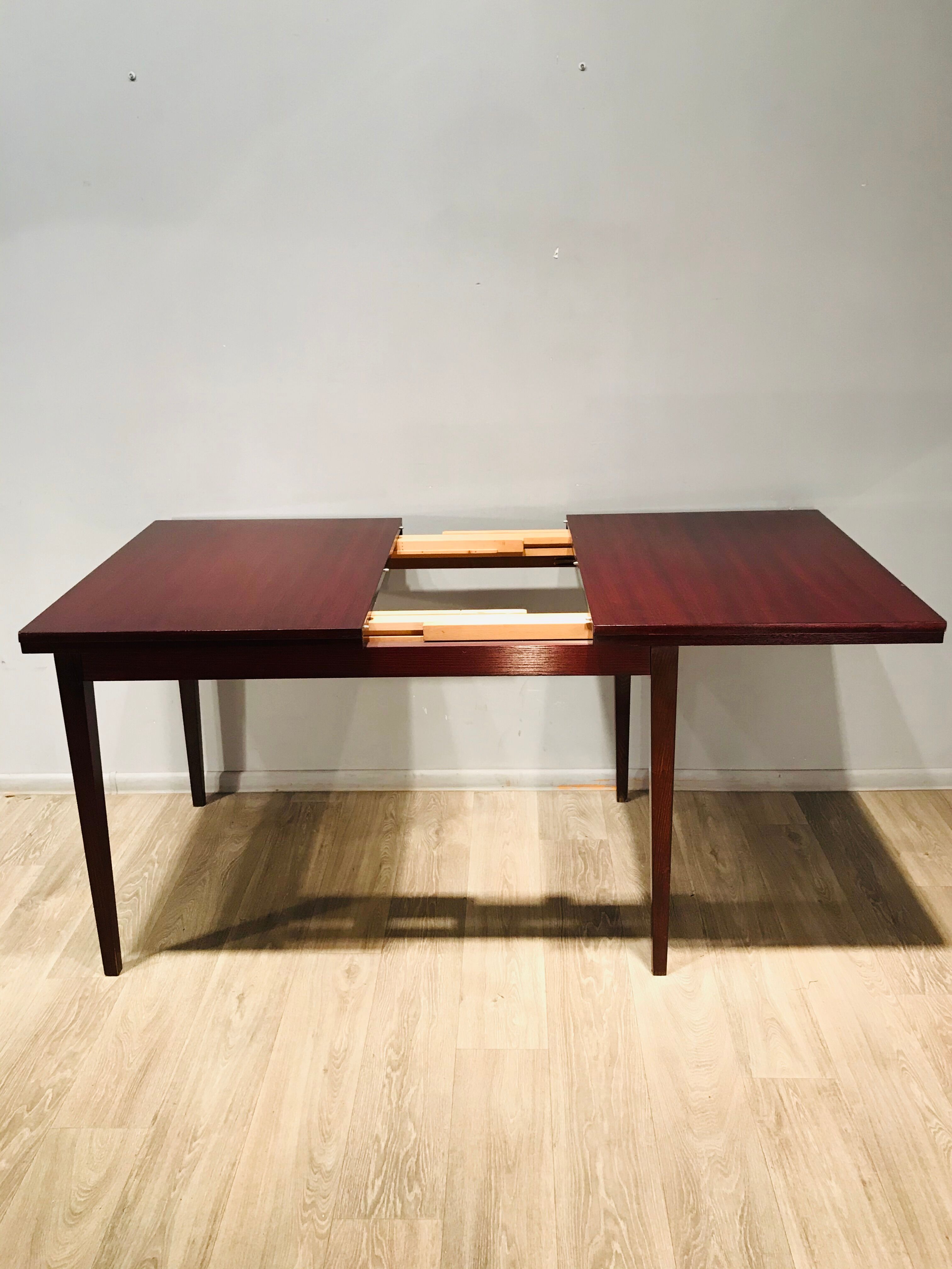 Table extensible acajou bois de rose Ton 60 '