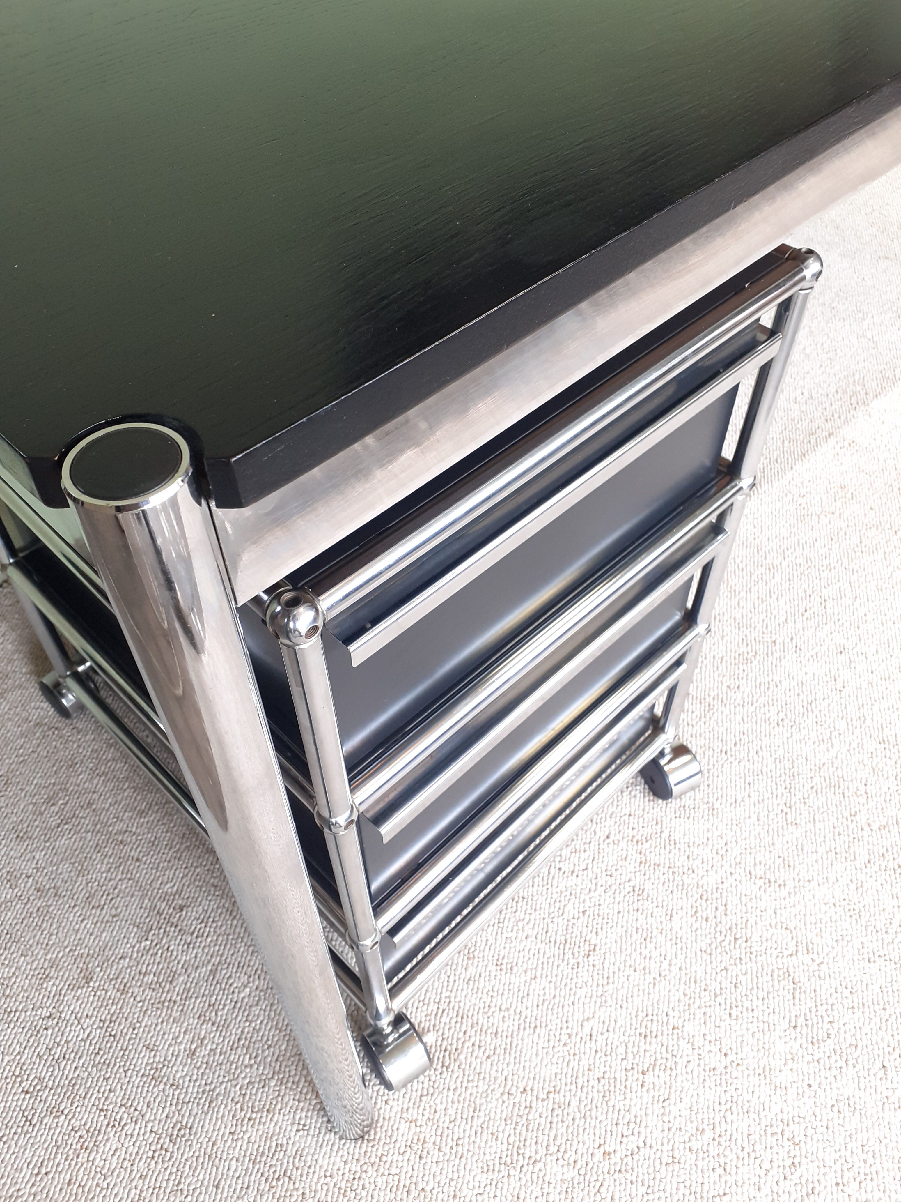 USM Haller office 70s