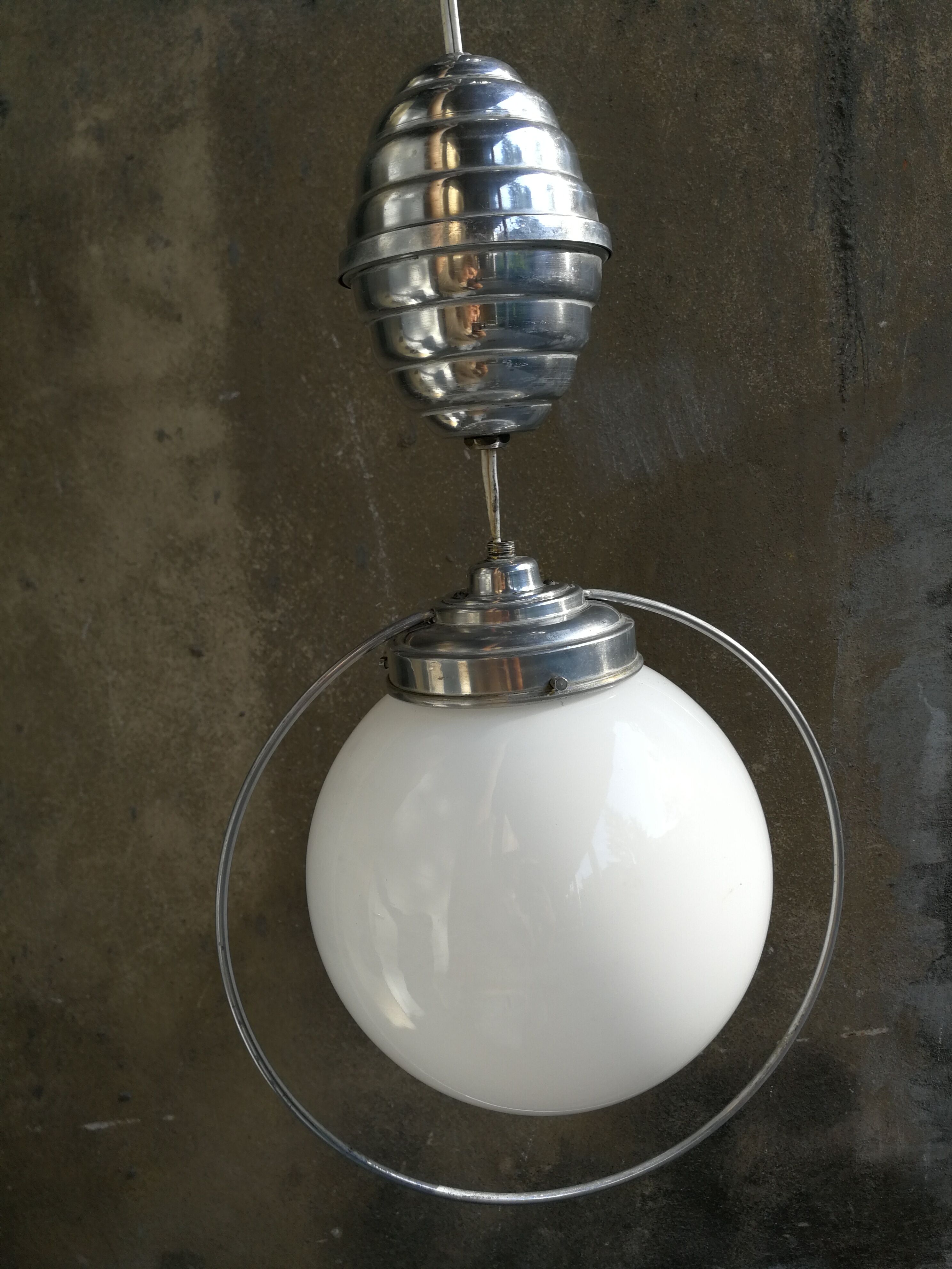 Opaline light hanging lamp with pulley