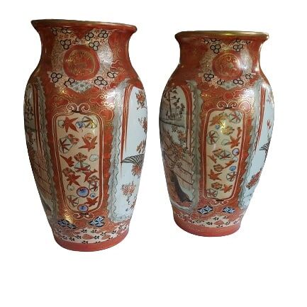 Pair of porcelain vases from Satsuma 19th