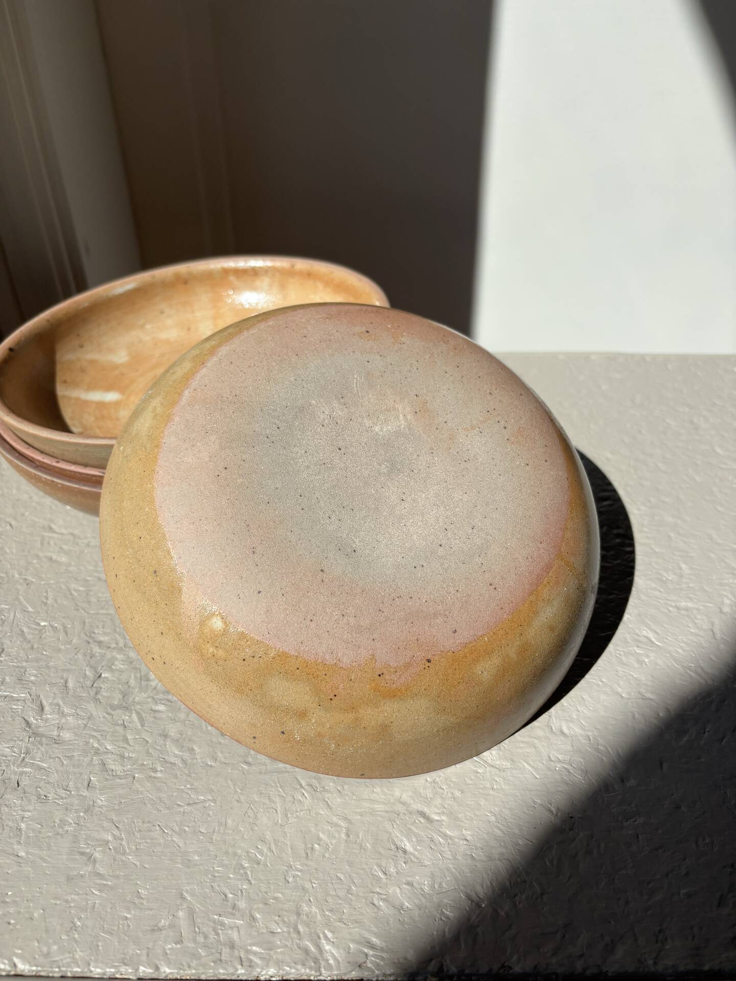 Deep plates in stoneware