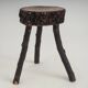 Tabouret en bois rustique fait à la main