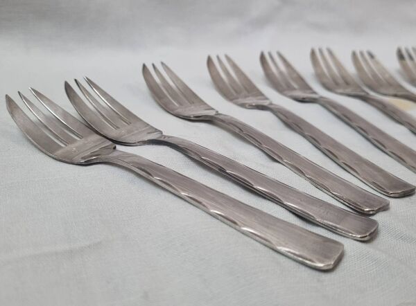 12 fourchettes à gâteau de 1970