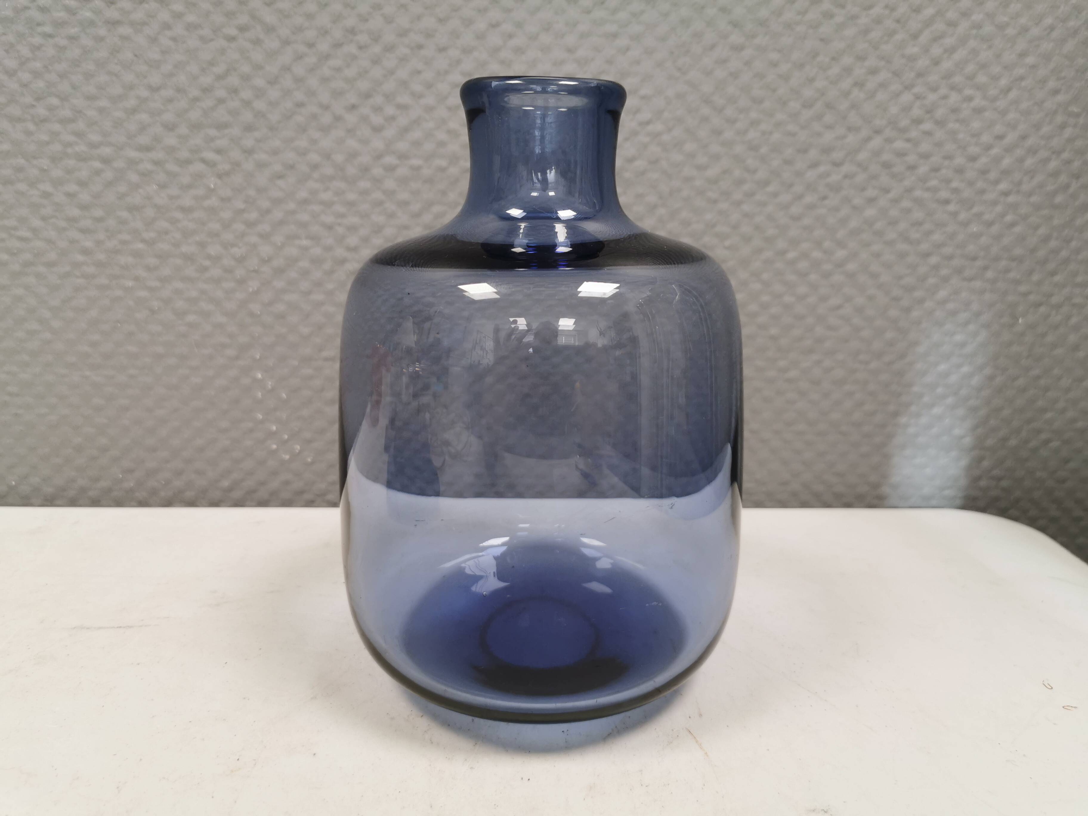 Magnifique et rare vase Safir de Per Lütken pour Holmegaard Danemark 1962.