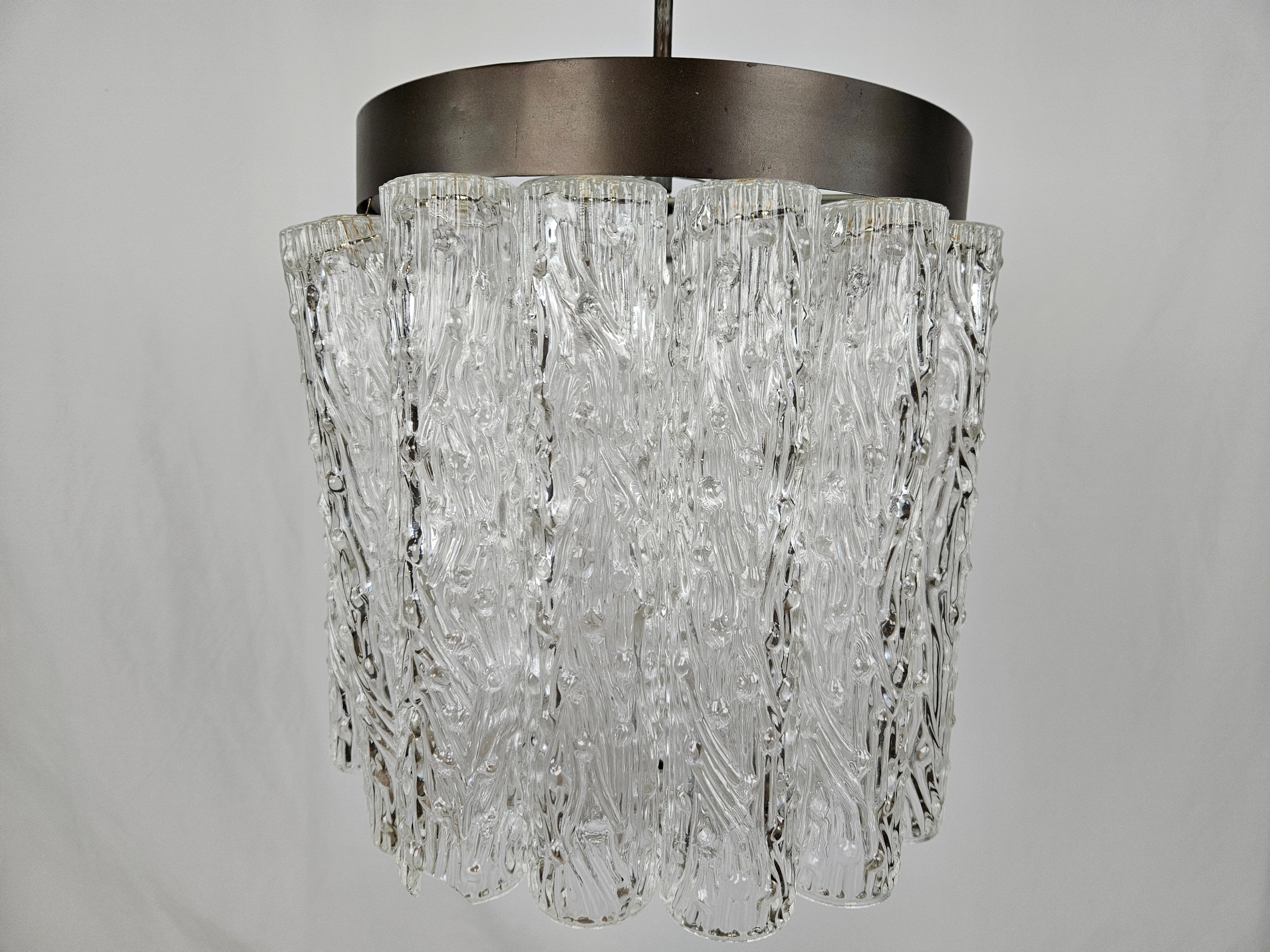 Murano glass chandelier with 14 tubular pendants
