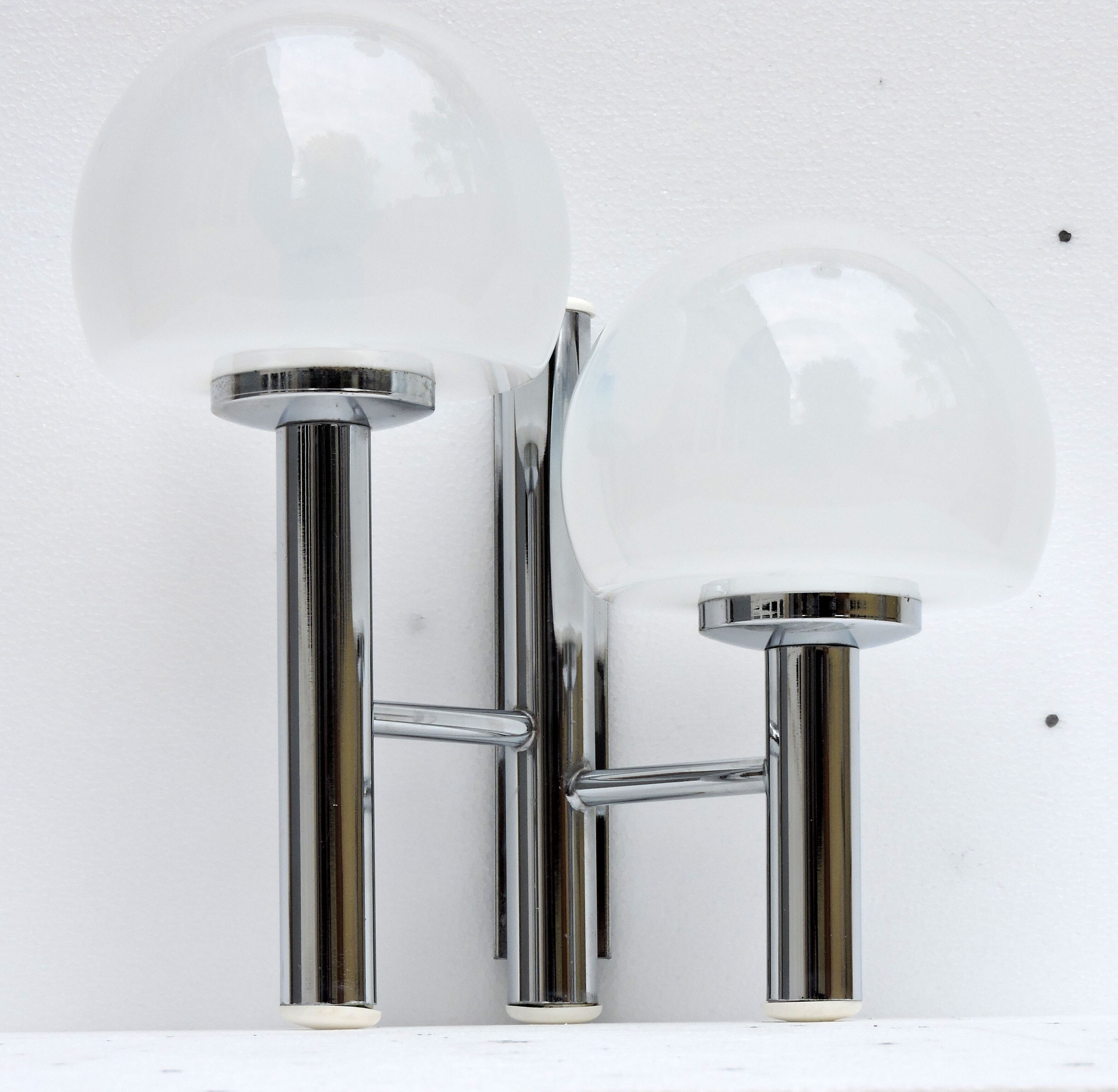Wall lamp from Sciolari circa 1970