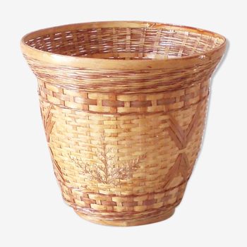 Vintage wicker basket