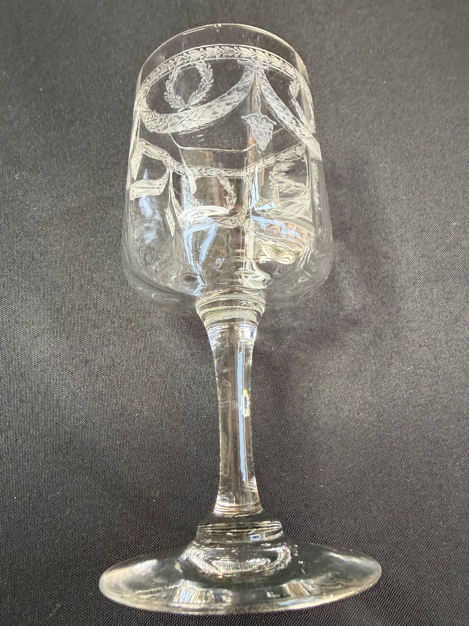 4 Water glasses – Guilloché crystal – Art Nouveau