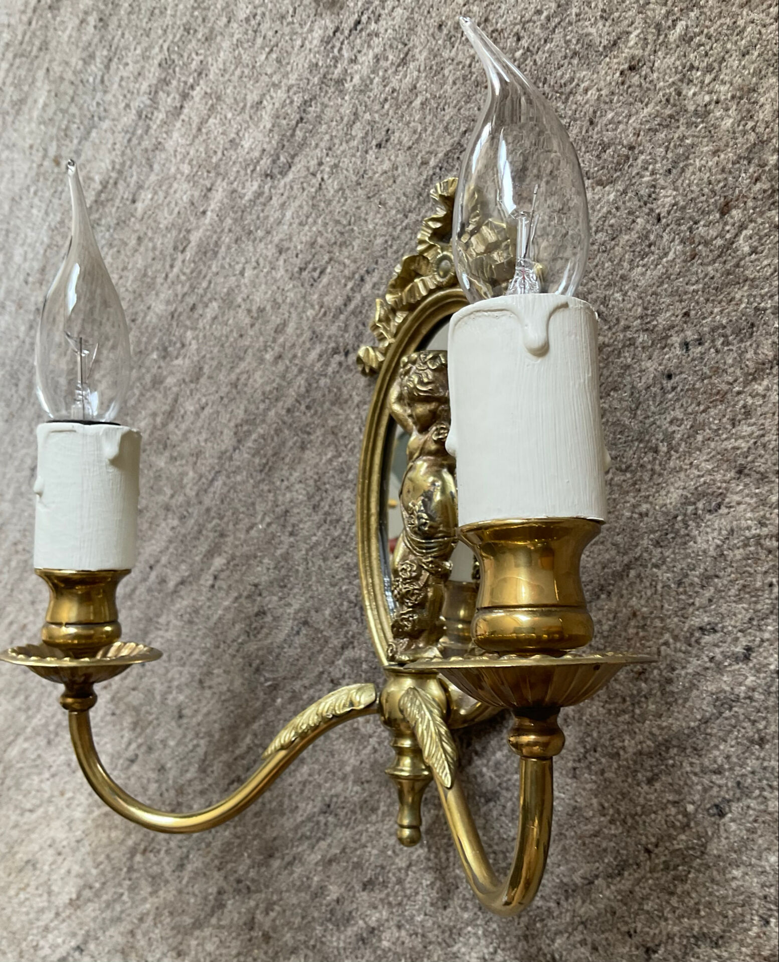 Antique Louis XVI style wall light in bronze