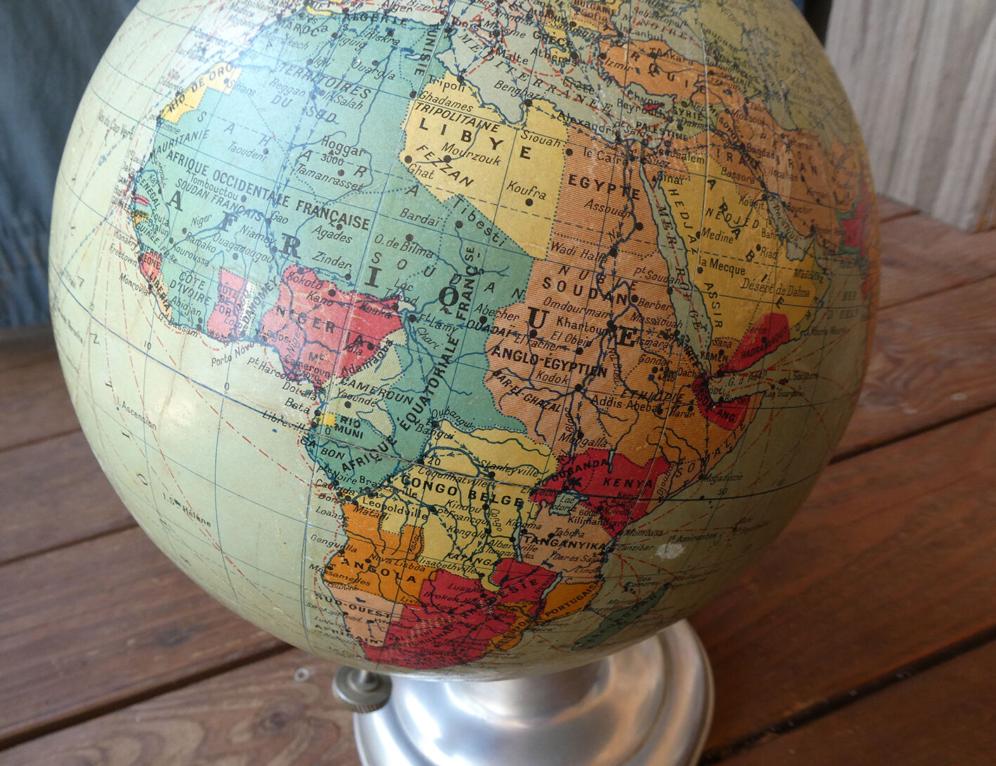 Globe terrestre Taride vintage des années 1940 - 37cm