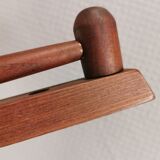 Applique ancienne en teck avec détails en laiton, douille en bakélite et abat-jour d'origine
