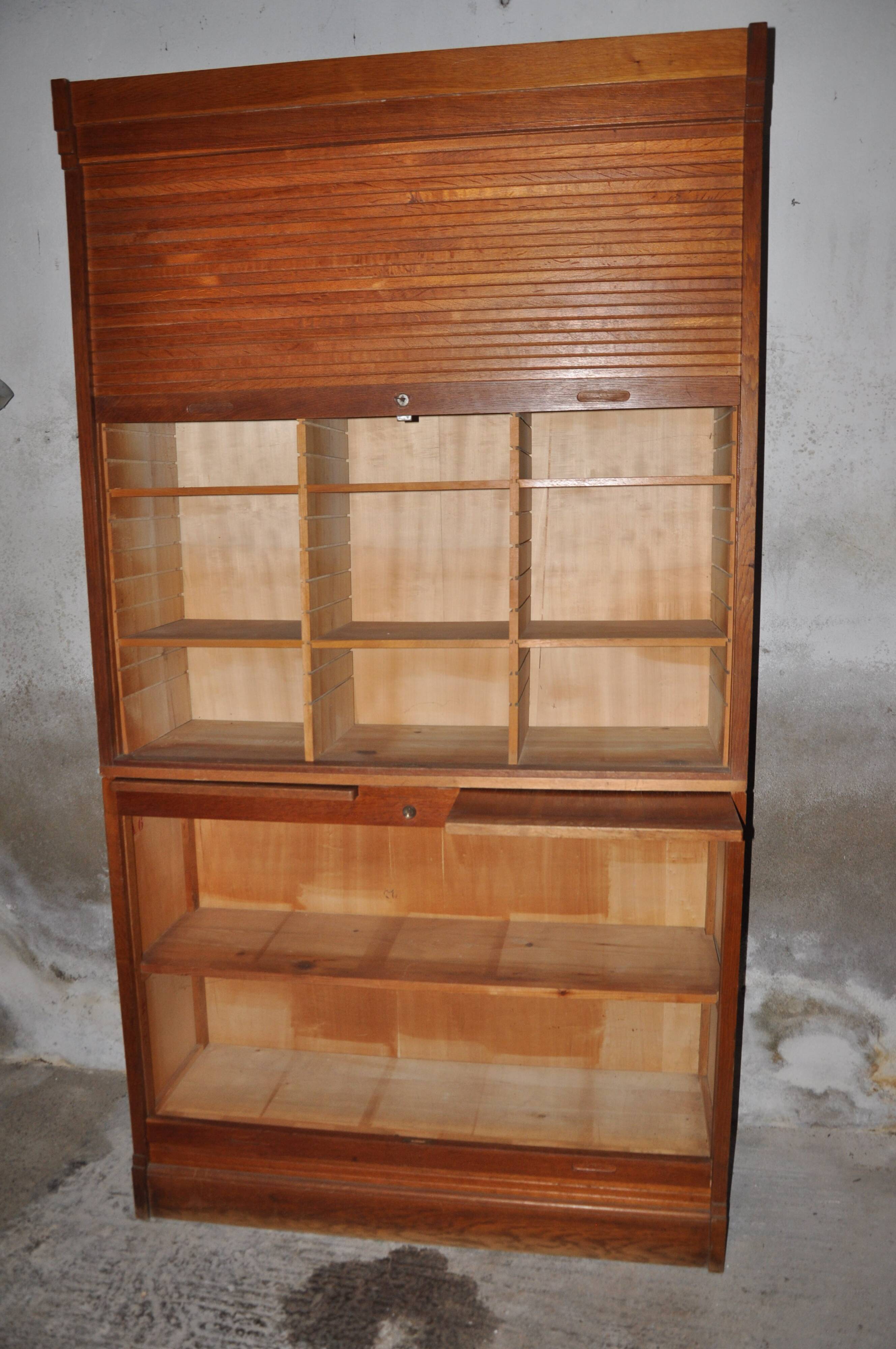 Large curtain cabinet, 2 sections.