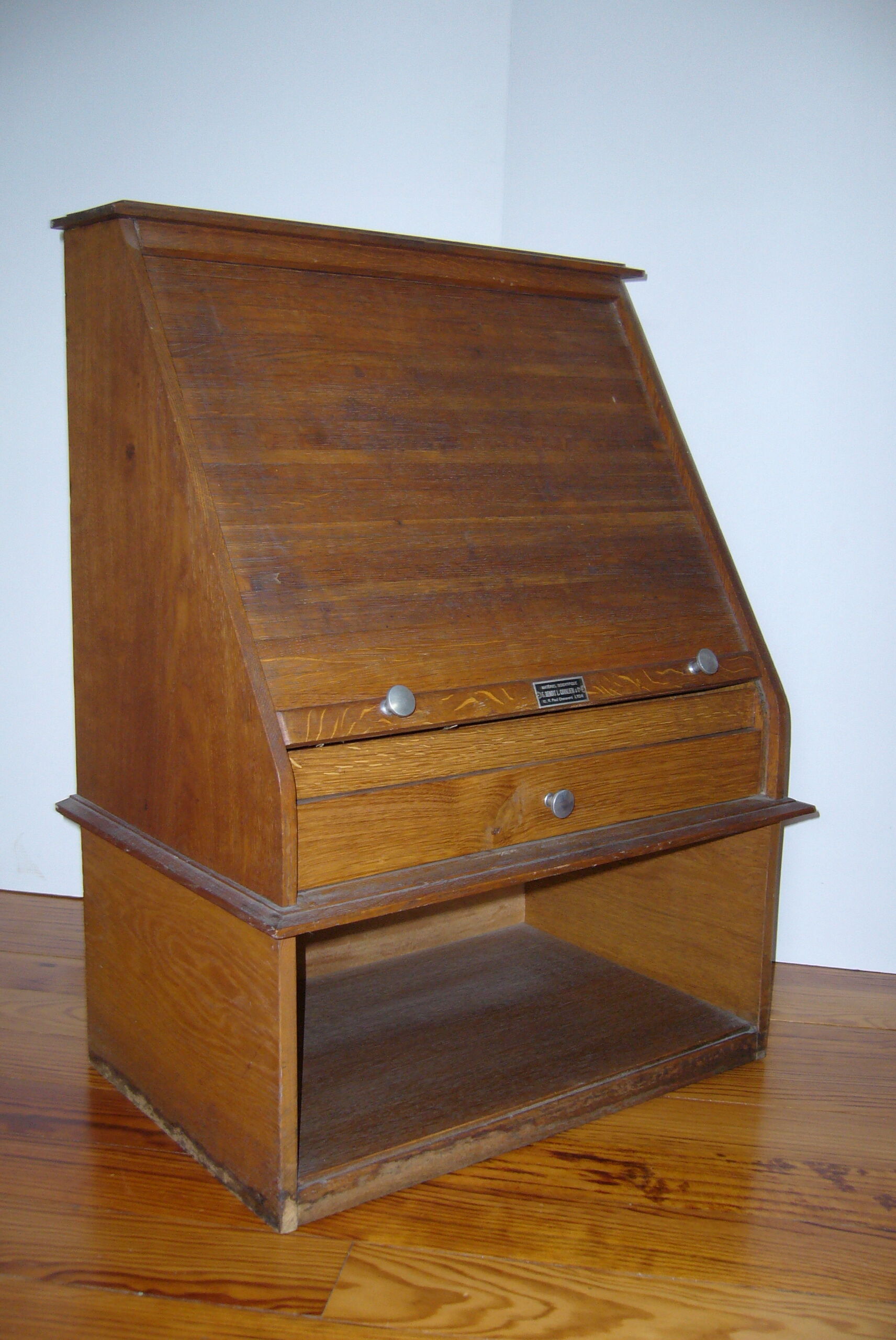 Curtain loom furniture