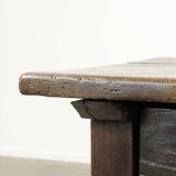 Antique 18th century Southern European coffee table made of chestnut wood