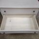 Commode des années 60, 3 tiroirs, peinte en blanc