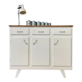 Buffet Mado low on feet compass