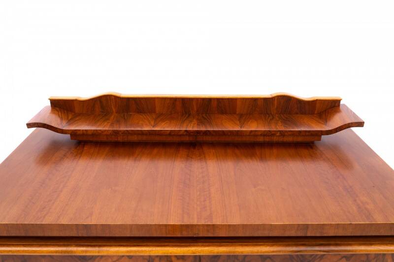 Interesting Art Deco chest of drawers, Poland, circa 1930.