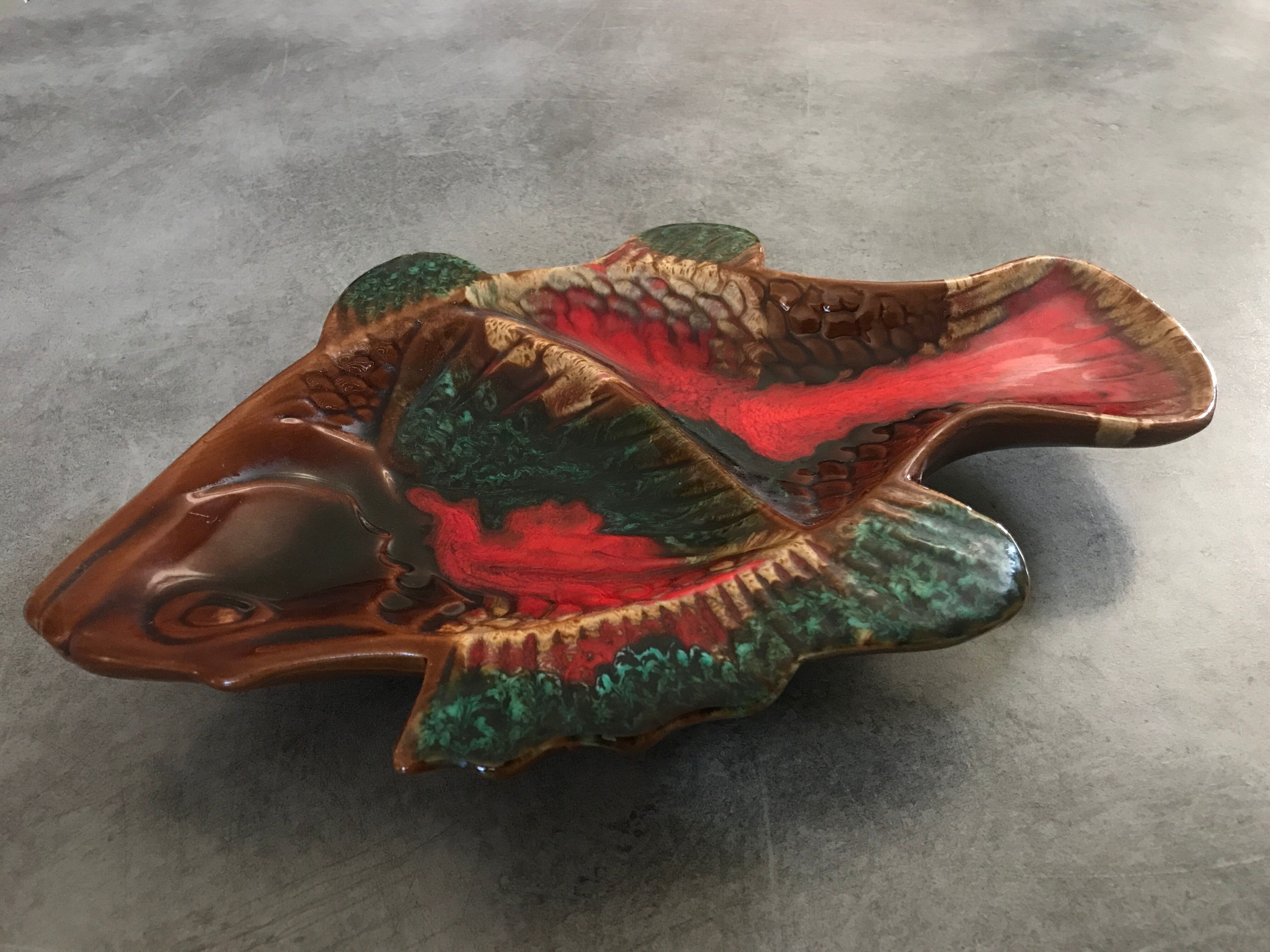 Dish with compartments for aperitif in Vallauris ceramic, vintage fish shape, 34 cm