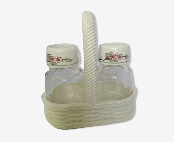 Salière et sa poivrière vintage