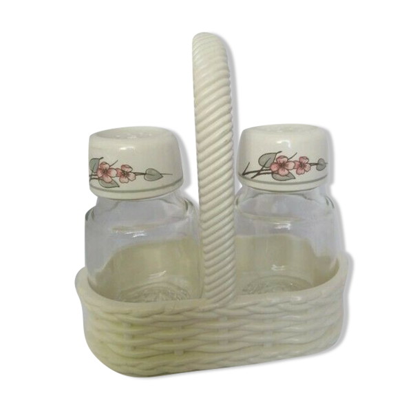 Salière et sa poivrière vintage