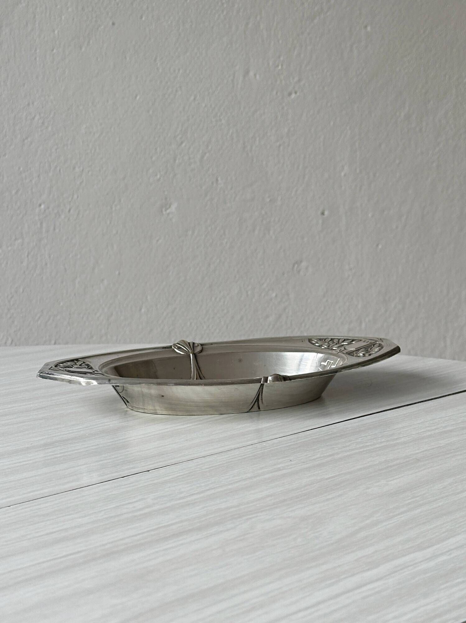 Small silver-plated pocket bowl