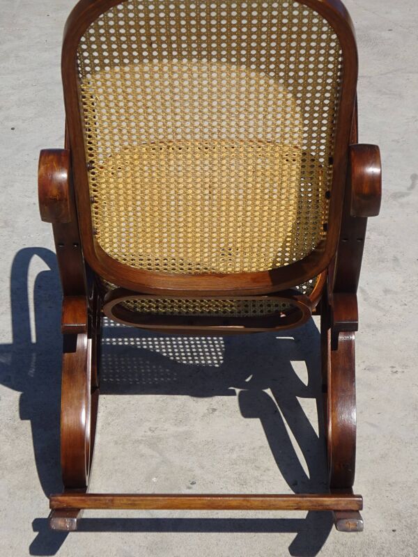 Rocking chair vintage en bois et cannage