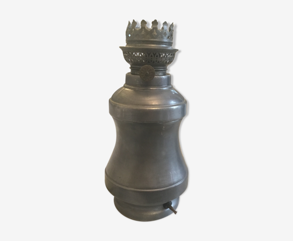Kerosene lamp foot