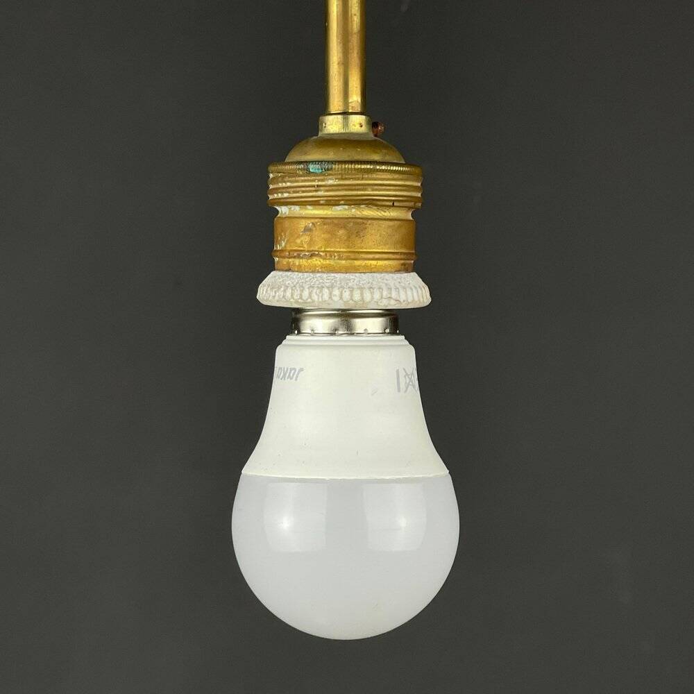 Mid-century Murano opaline glass pendant lamp by Stilnovo, 1950s.