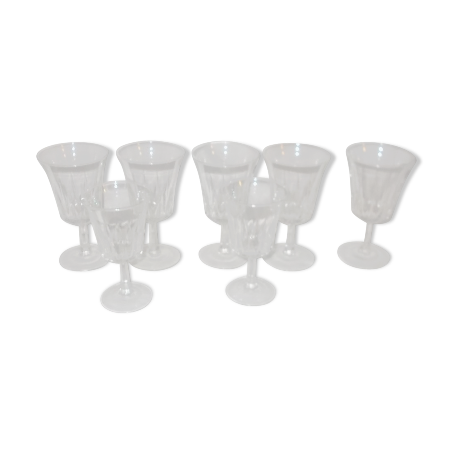 Lot 7 glasses on foot