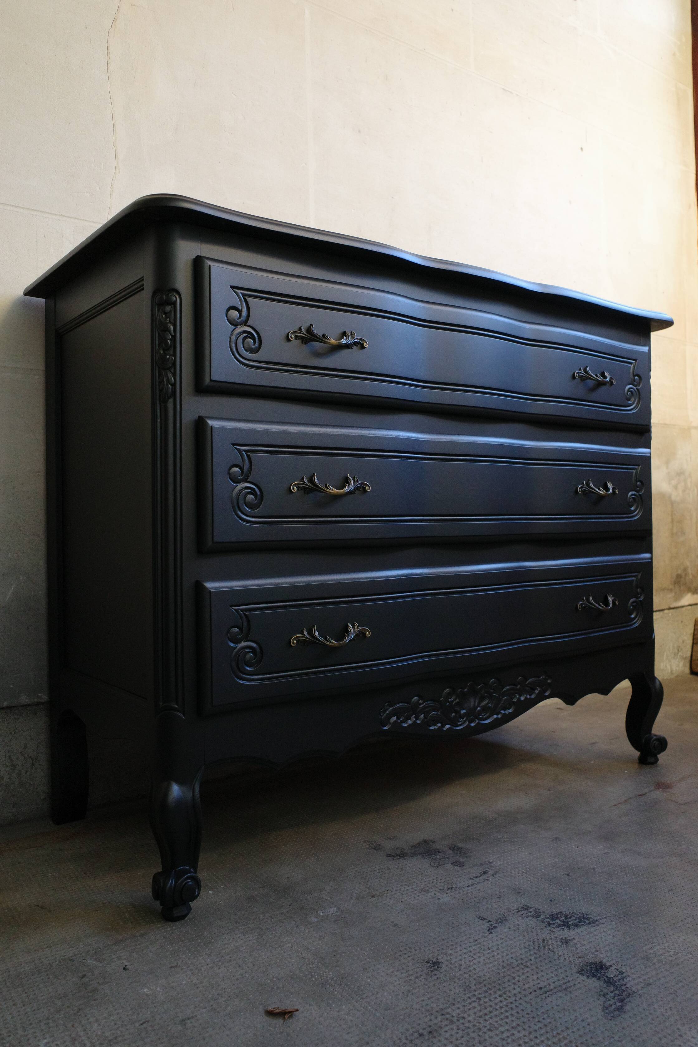 Black vintage chest of drawers