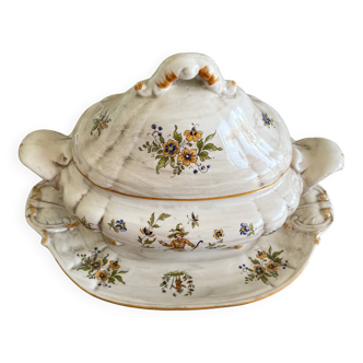 Quimper earthenware soup tureen "little breton"