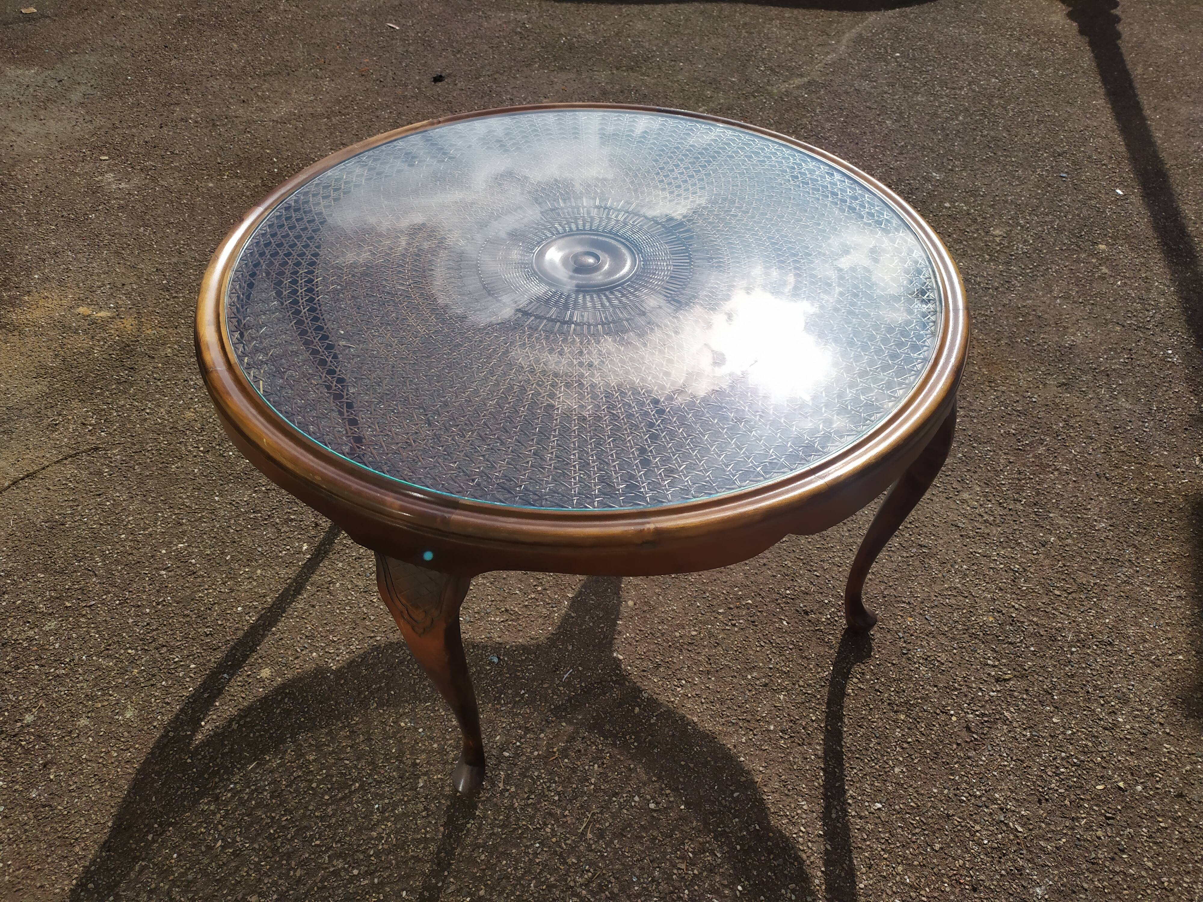Chippendale Coffee Table in Wood, Canework and Glass - Round