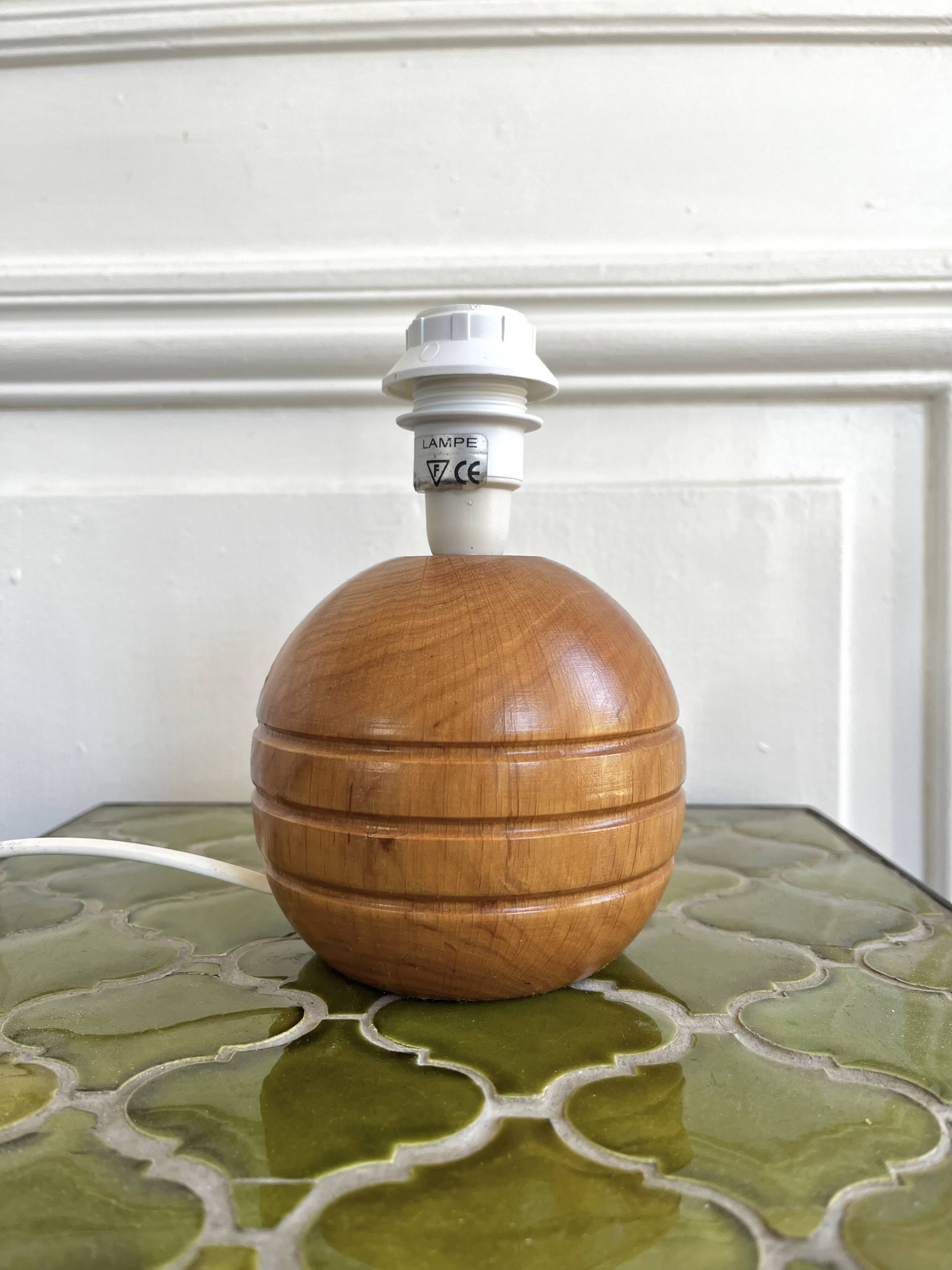 Lampe boule en bois vintage