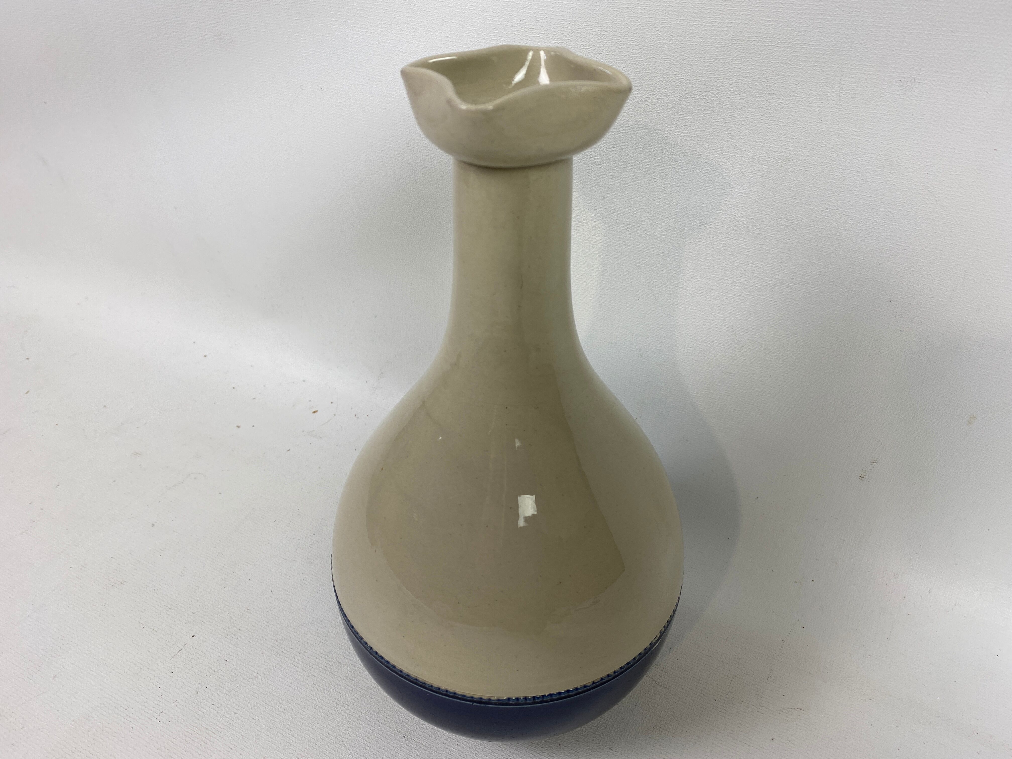 Hartwig Kantorowicz sandstone vase