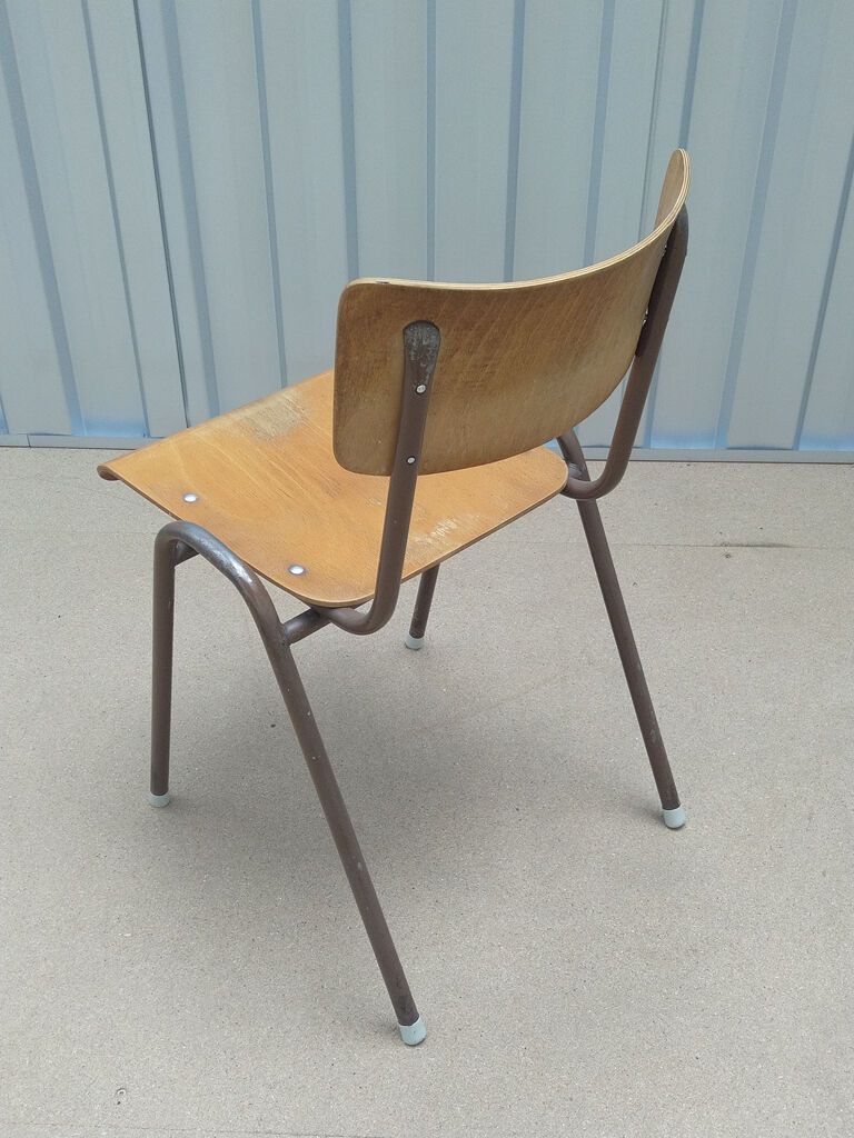 Lot de 6 chaises empilables industrielles