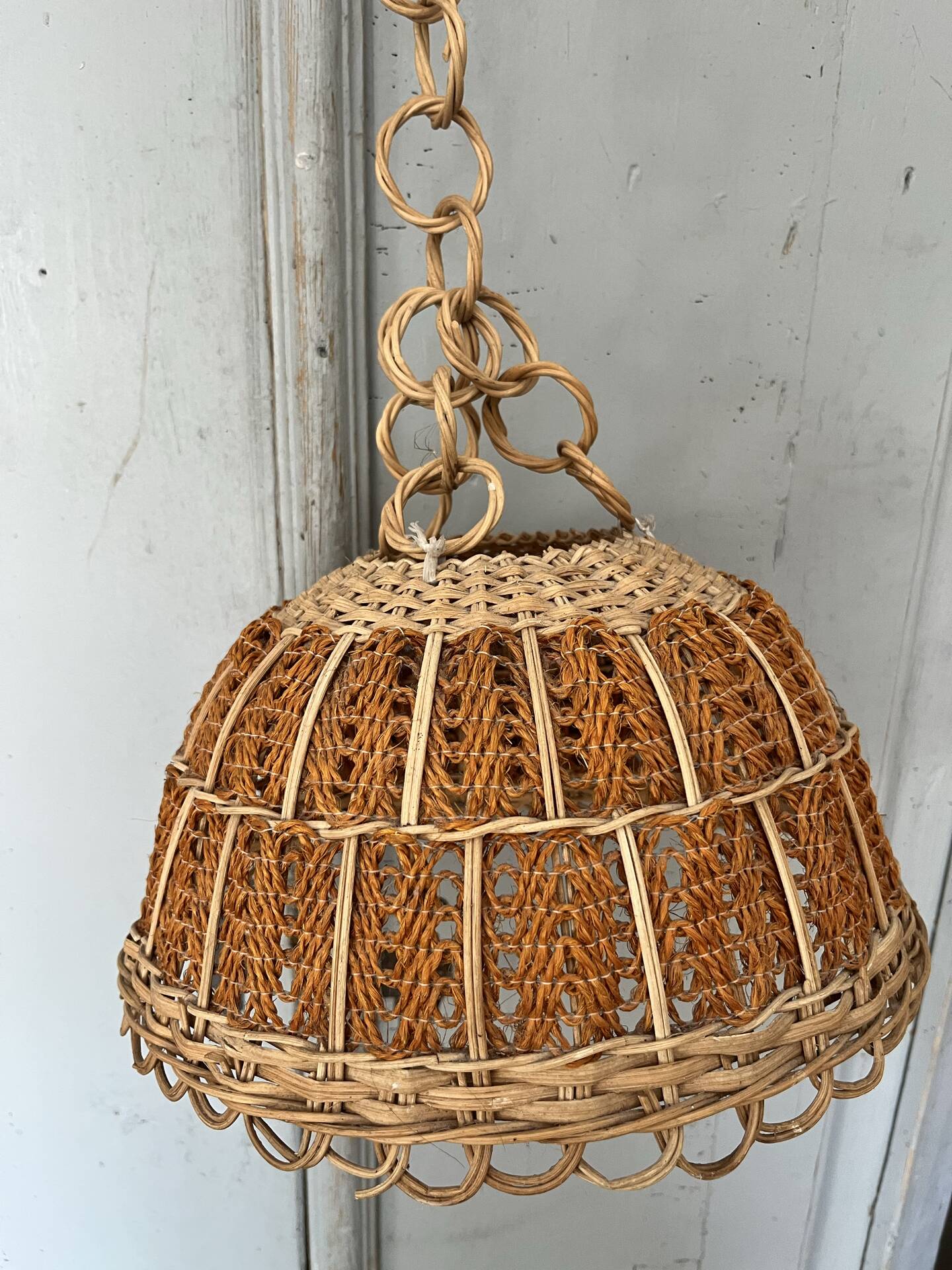 Wicker suspension
