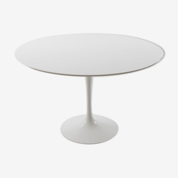 Table à manger par Eero Saarinen par Knoll