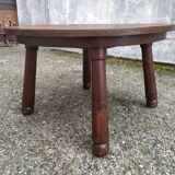 Table ronde brutaliste
