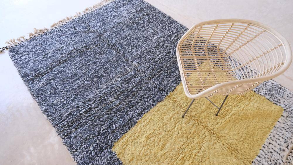 Modern Moroccan Rug - 300 x 209 cm