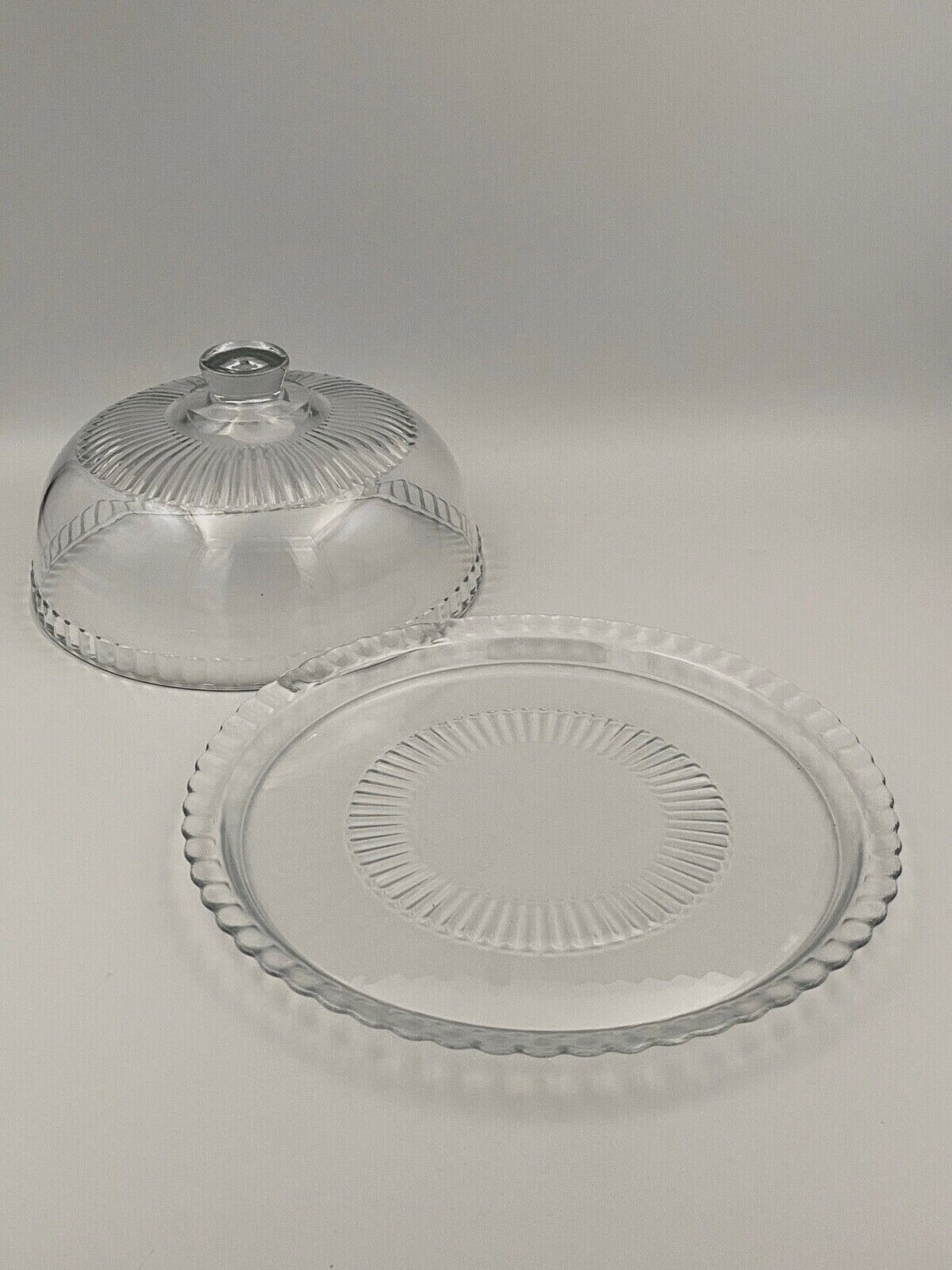 Bell with cakes or cheeses in molded press xxe with dish