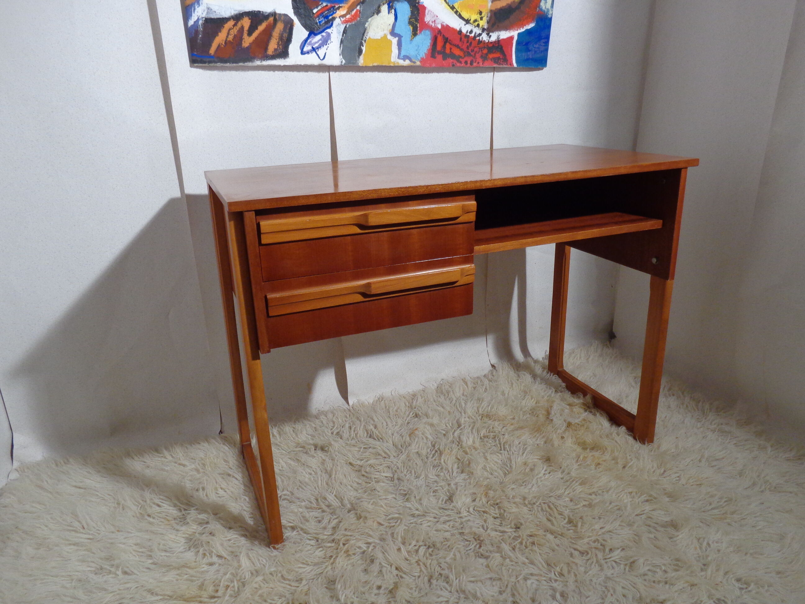 Bureau vintage des années 50 pied traineau teck