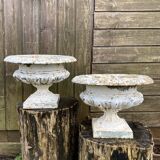 Pair of Médicis planters in cast iron